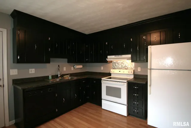 $189,900 | 306 East Madison Street, Mackinaw, IL 61755