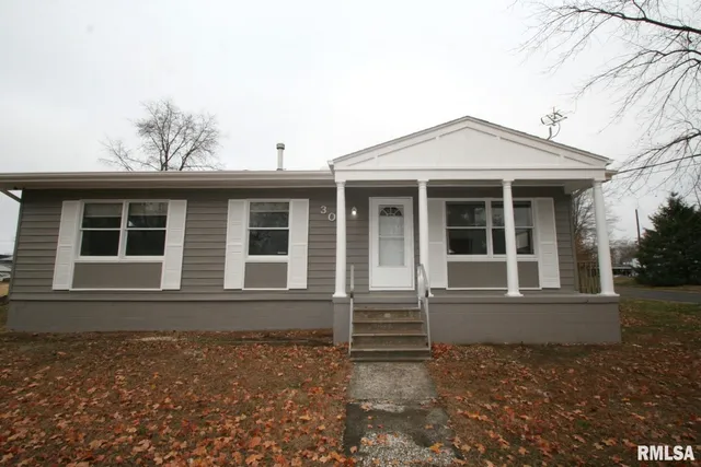 $189,900 | 306 East Madison Street, Mackinaw, IL 61755