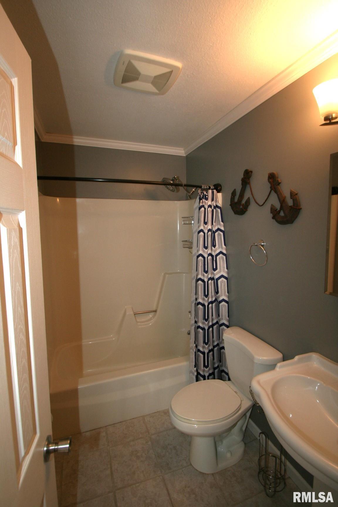 306 East Madison Street Mackinaw, IL 61755 - Photo 23 of 29