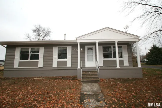 $189,900 | 306 East Madison Street, Mackinaw, IL 61755