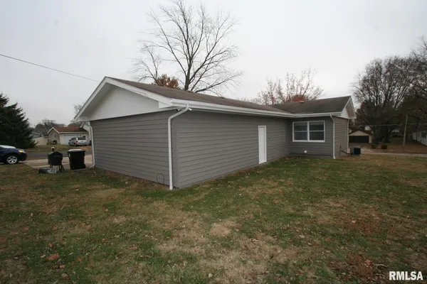 $189,900 | 306 East Madison Street, Mackinaw, IL 61755