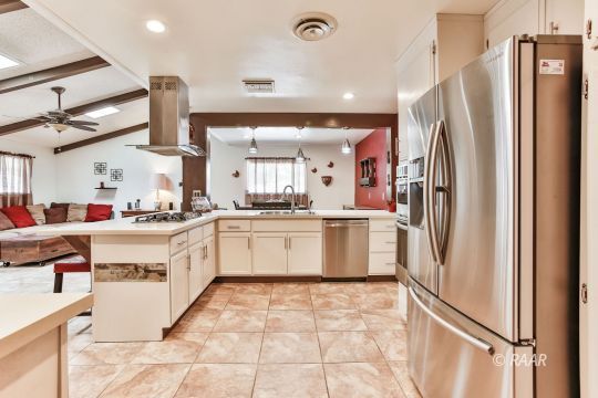 741 West Kevin Court Ridgecrest, CA 93555 - Photo 6 of 35