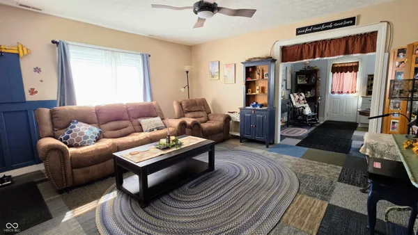 $154,900 | 206 North Walnut Street, Roachdale, IN 46172