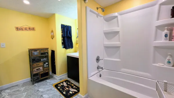 $154,900 | 206 North Walnut Street, Roachdale, IN 46172