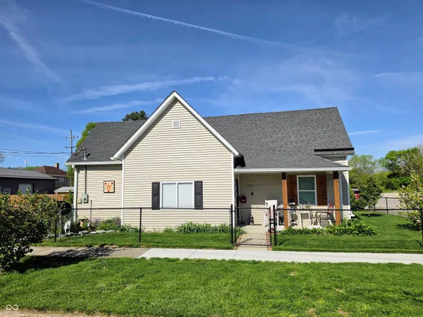 $154,900 | 206 North Walnut Street, Roachdale, IN 46172