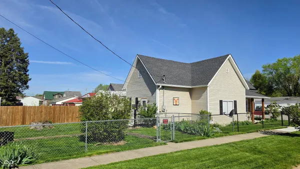 $154,900 | 206 North Walnut Street, Roachdale, IN 46172