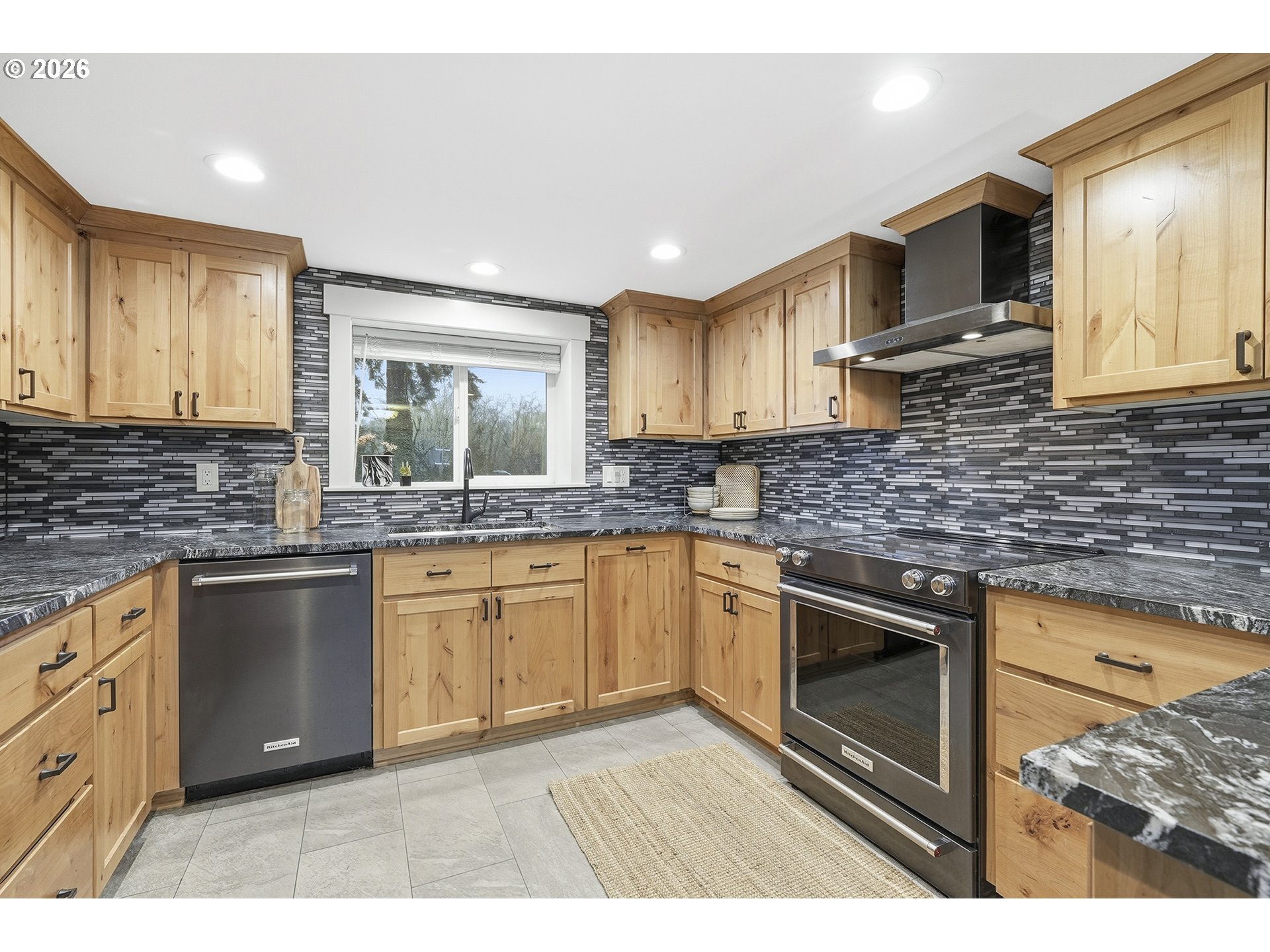 12500 Southwest Riverview Lane Wilsonville, OR 97070 - Photo 18 of 39