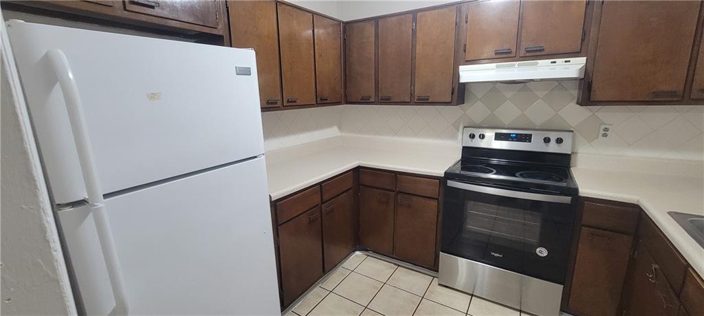 897 6 Oaks Circle, Unit B Norcross, GA 30093 - Photo 5 of 10