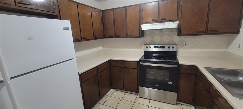 897 6 Oaks Circle, Unit B Norcross, GA 30093 - Photo 6 of 10