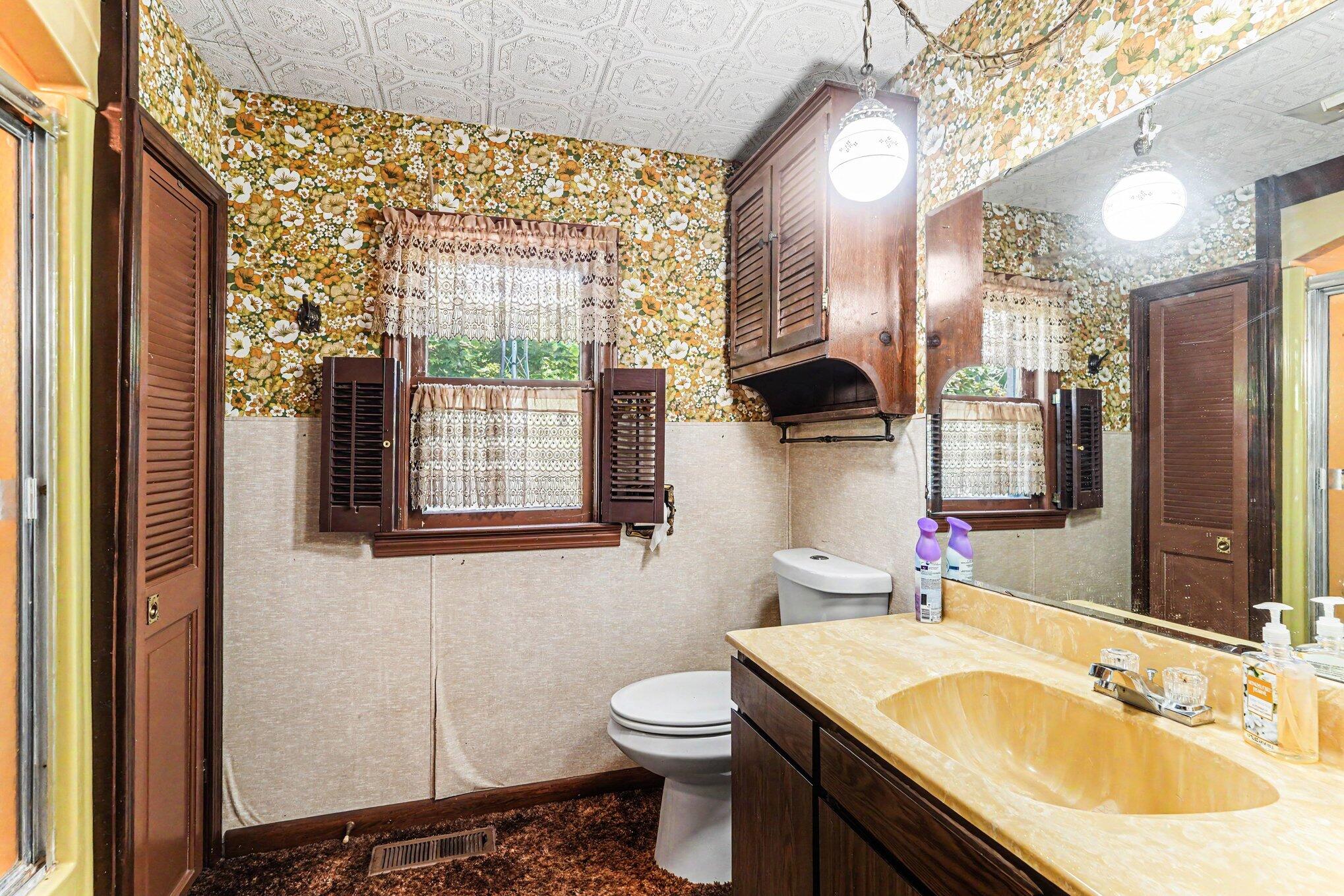 325 West Chicago Road Coldwater, MI 49036 - Photo 14 of 28 015_file_4458
