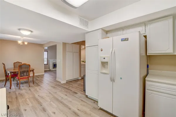 $2,400 | 2403 El Cortez Avenue, Las Vegas, NV 89102