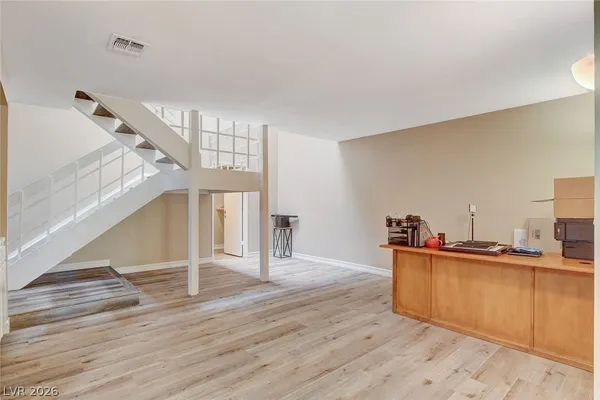 $2,400 | 2403 El Cortez Avenue, Las Vegas, NV 89102