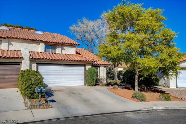 $2,400 | 2403 El Cortez Avenue, Las Vegas, NV 89102