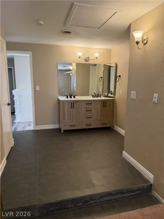 $2,400 | 2403 El Cortez Avenue, Las Vegas, NV 89102
