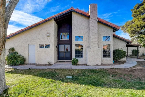 $2,400 | 2403 El Cortez Avenue, Las Vegas, NV 89102