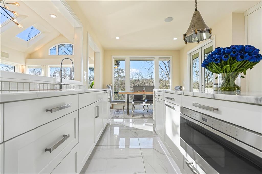 7 Whitewater Trail Atlanta, GA 30327 - Photo 15 of 78