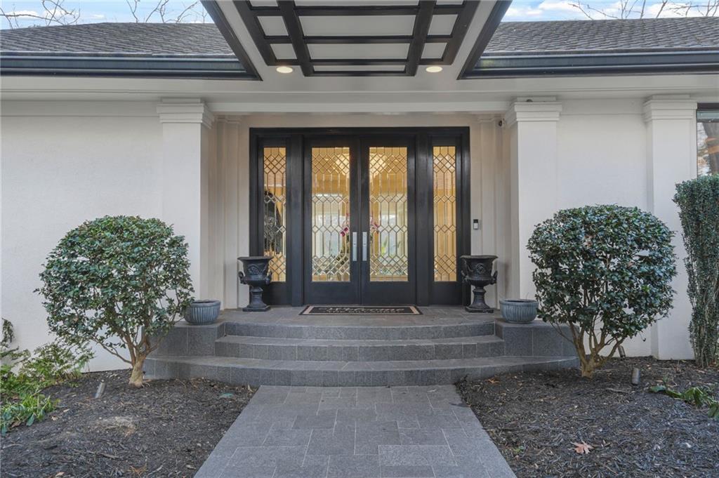 7 Whitewater Trail Atlanta, GA 30327 - Photo 3 of 78