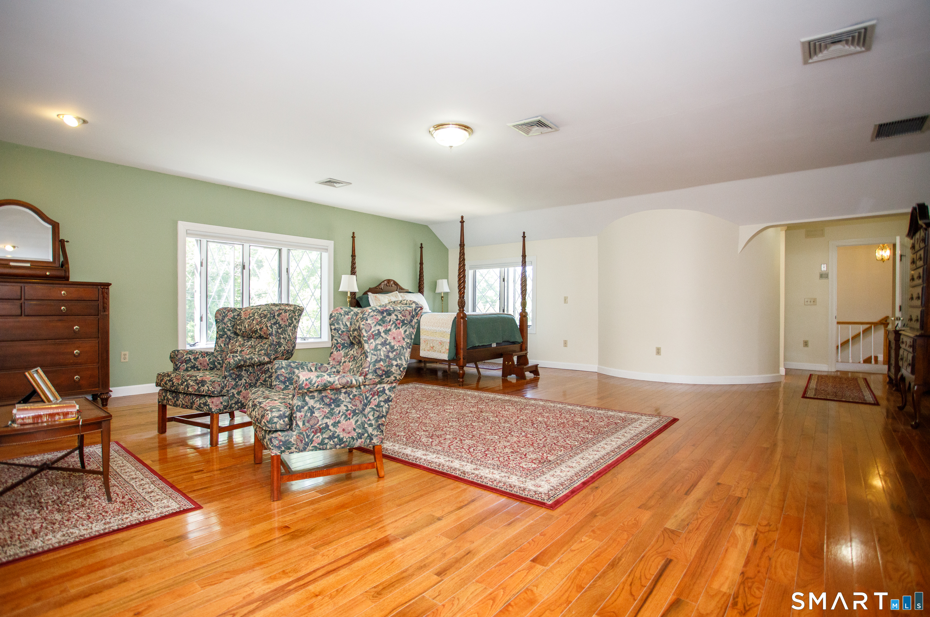 25 Stony Ridge Road Norwich, CT 06360 - Photo 20 of 40 a living room with furniture and wooden floor
