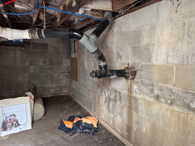 $174,900 | 30228 County Road 22, Elkhart, IN 46517