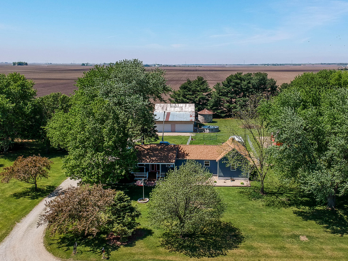 2463 Red Tail Hawk Road Clinton, IL 61727 - Photo 3 of 68