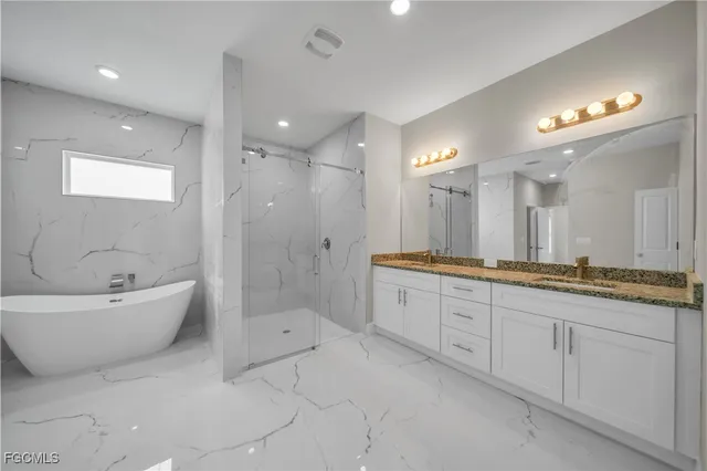 $2,600 | 543 McArthur Boulevard, Lehigh Acres, FL 33974