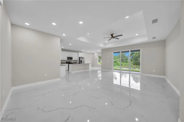 $2,600 | 543 McArthur Boulevard, Lehigh Acres, FL 33974