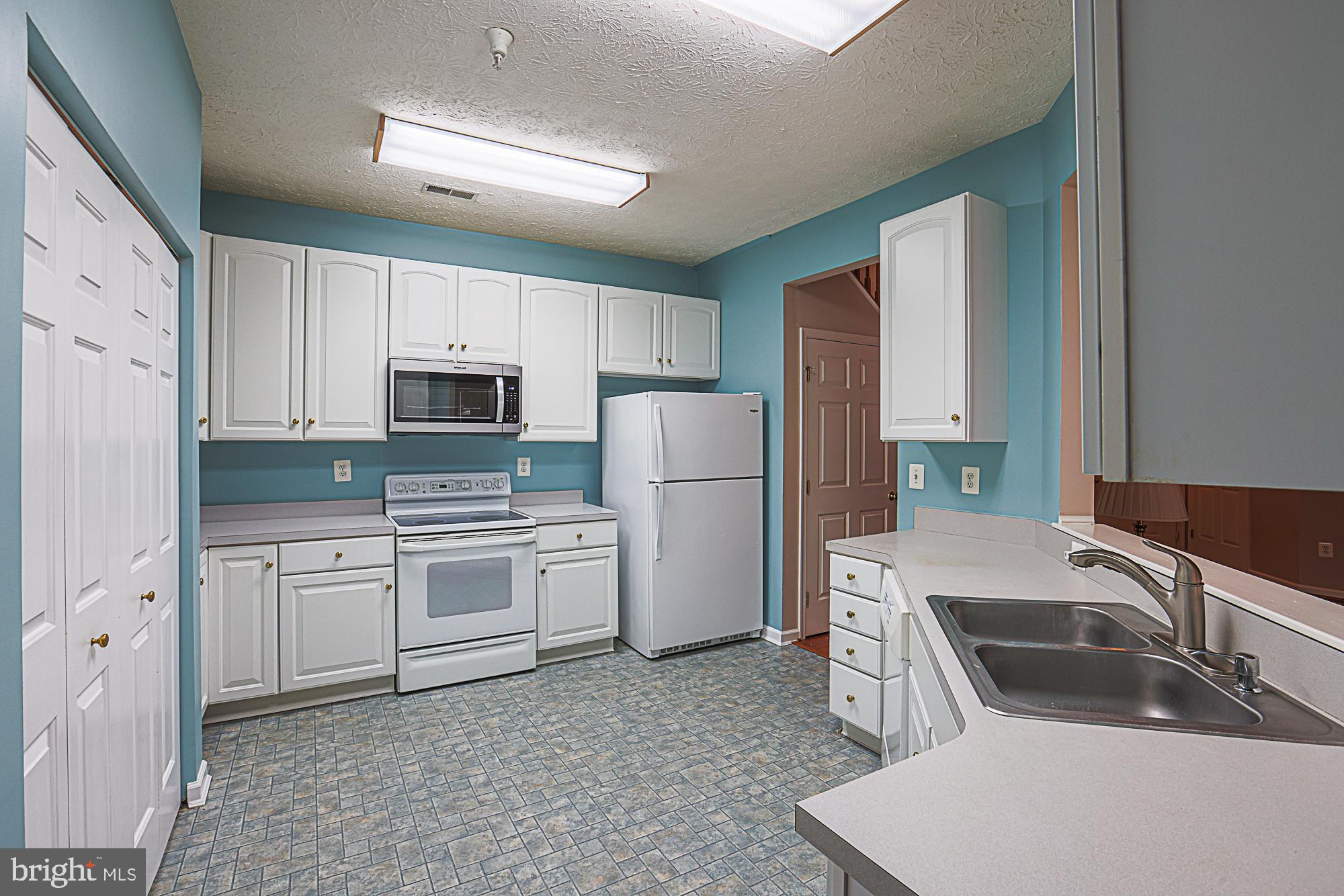 9615 Haven Farm Road, Unit 9615J Perry Hall, MD 21128 - Photo 12 of 26 Kitchen