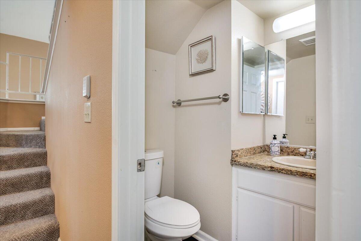 1212 Timothy Court Lompoc, CA 93436 - Photo 9 of 29 09-DSC_9753