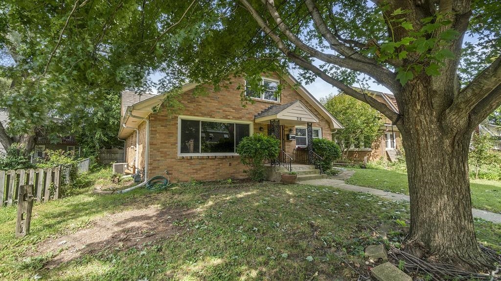218 Rome Avenue Rockford, IL 61107 - Photo 2 of 44 Gallery Image 2