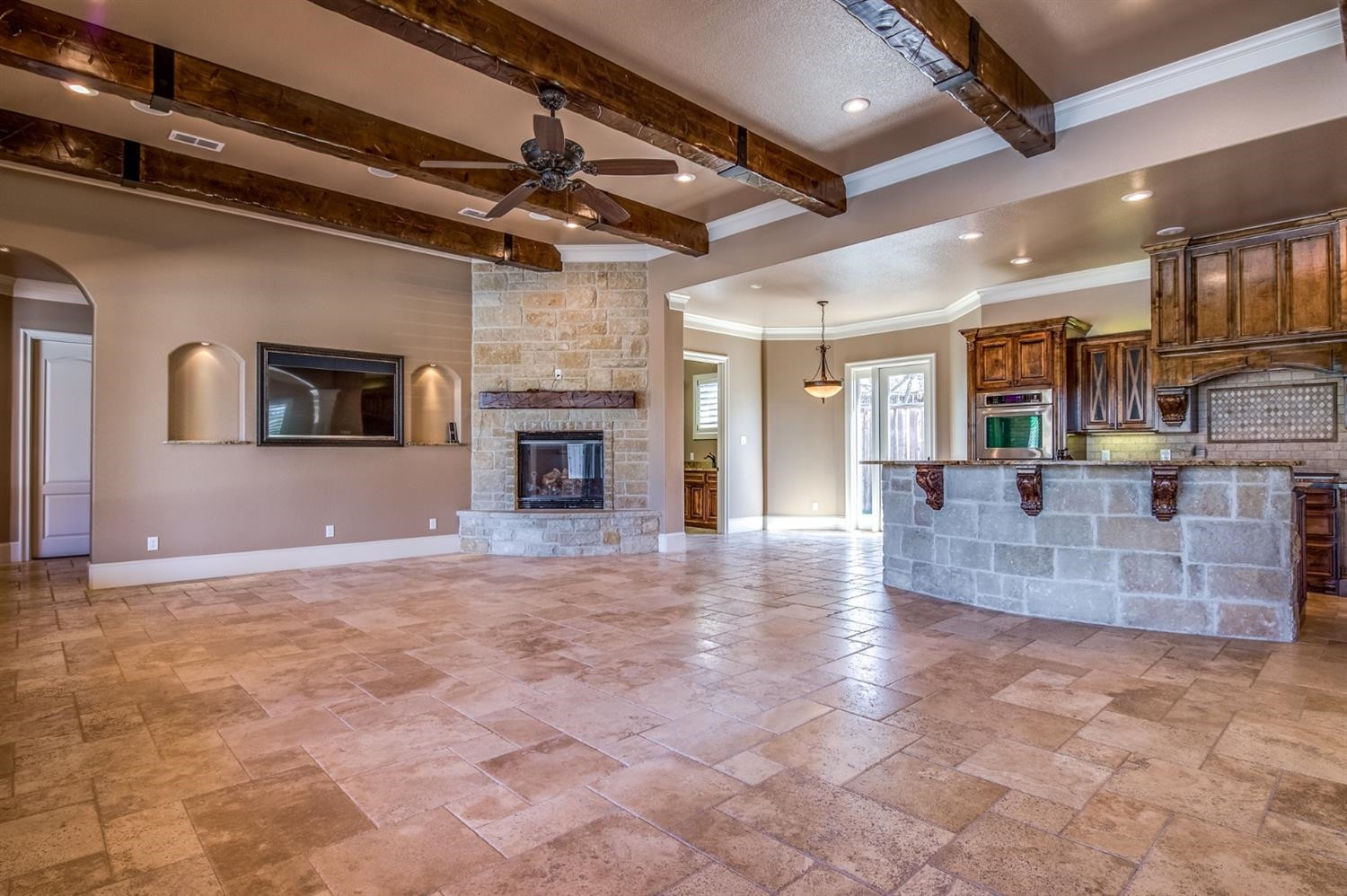 3810 109th Street Lubbock, TX 79423 - Photo 9 of 10 Family room