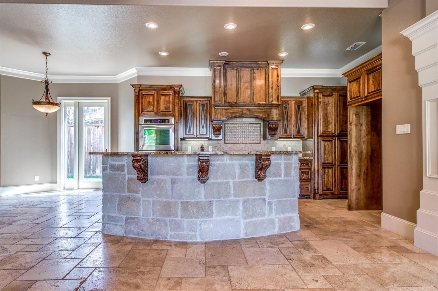 3810 109th Street Lubbock, TX 79423 - Photo 10 of 10 Breakfast bar and kitchen