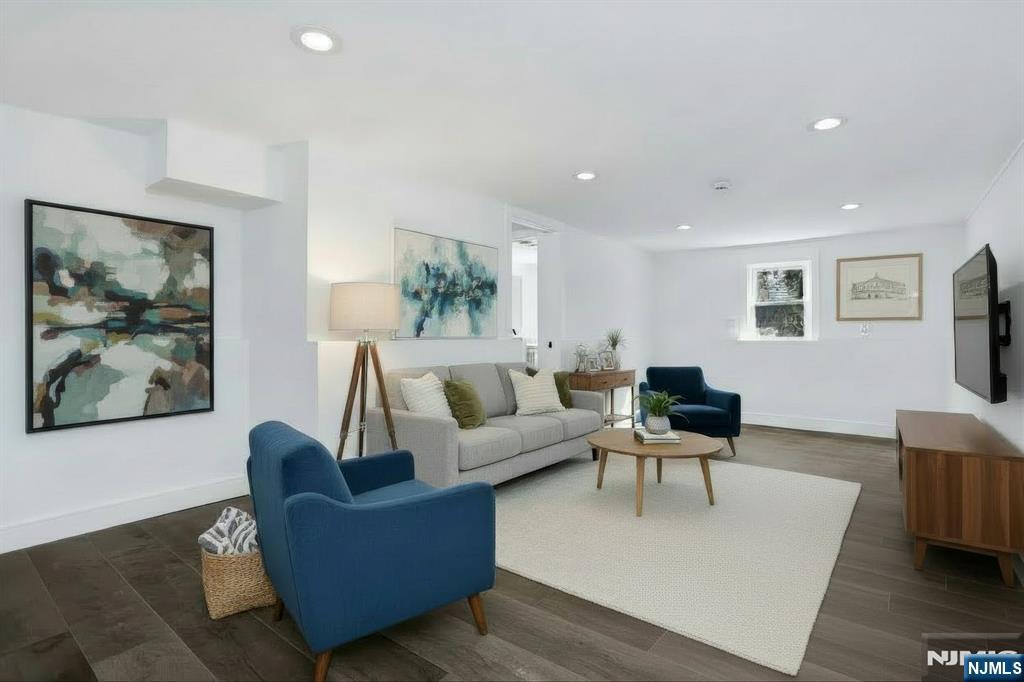 73 Rucereto Avenue Dumont, NJ 07628 - Photo 26 of 44 Gallery Image 26