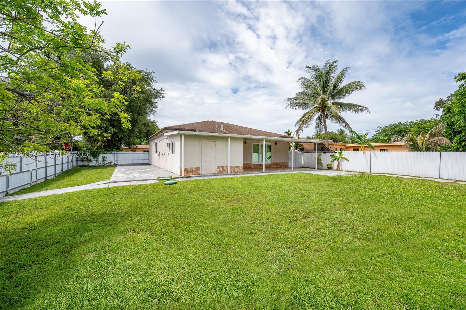 1507 Northwest 100th Street Miami, FL 33147 - Photo 7 of 35