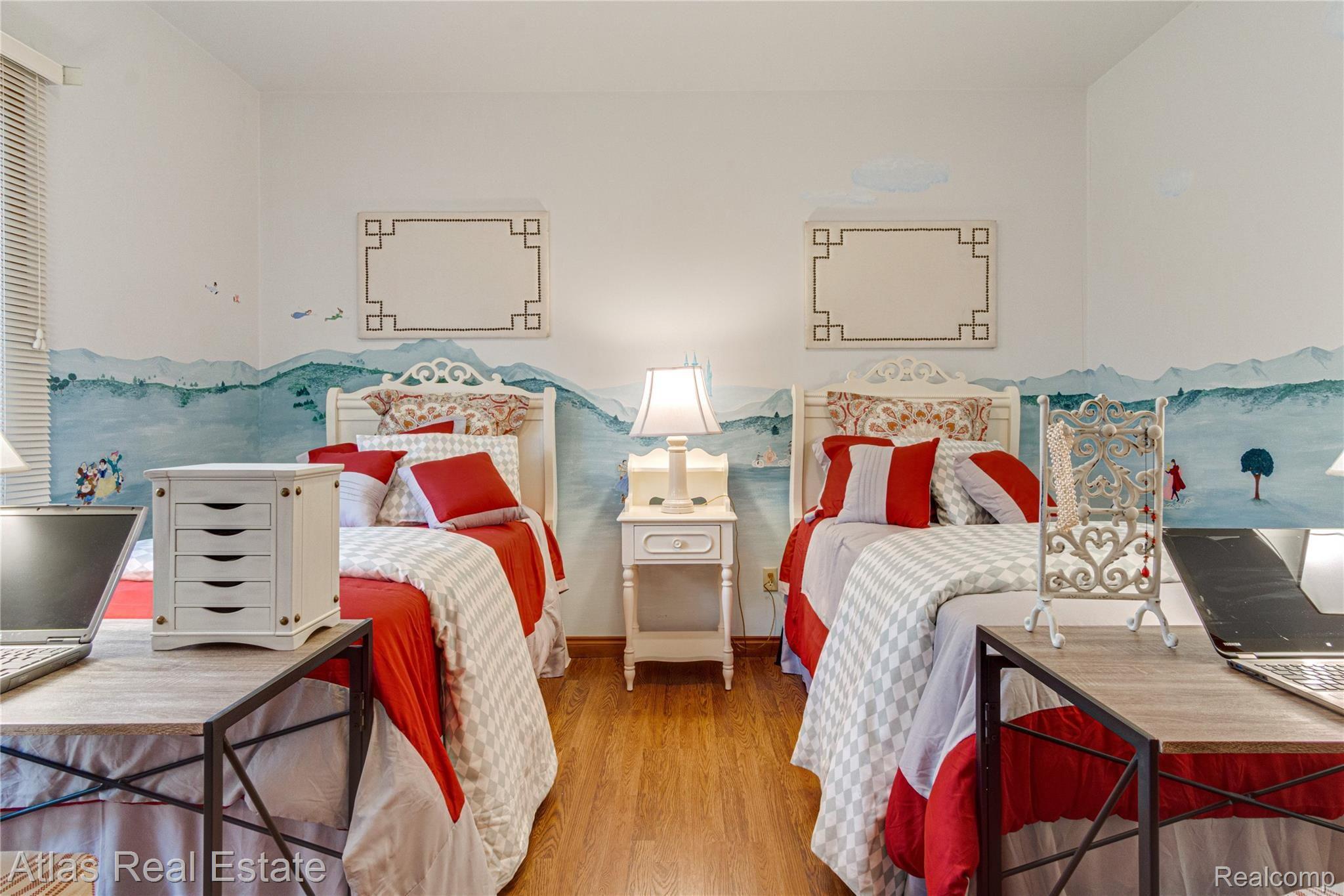 7217 Perry Road Grand Blanc, MI 48439 - Photo 60 of 84 Interiors (35 of 59).jpg