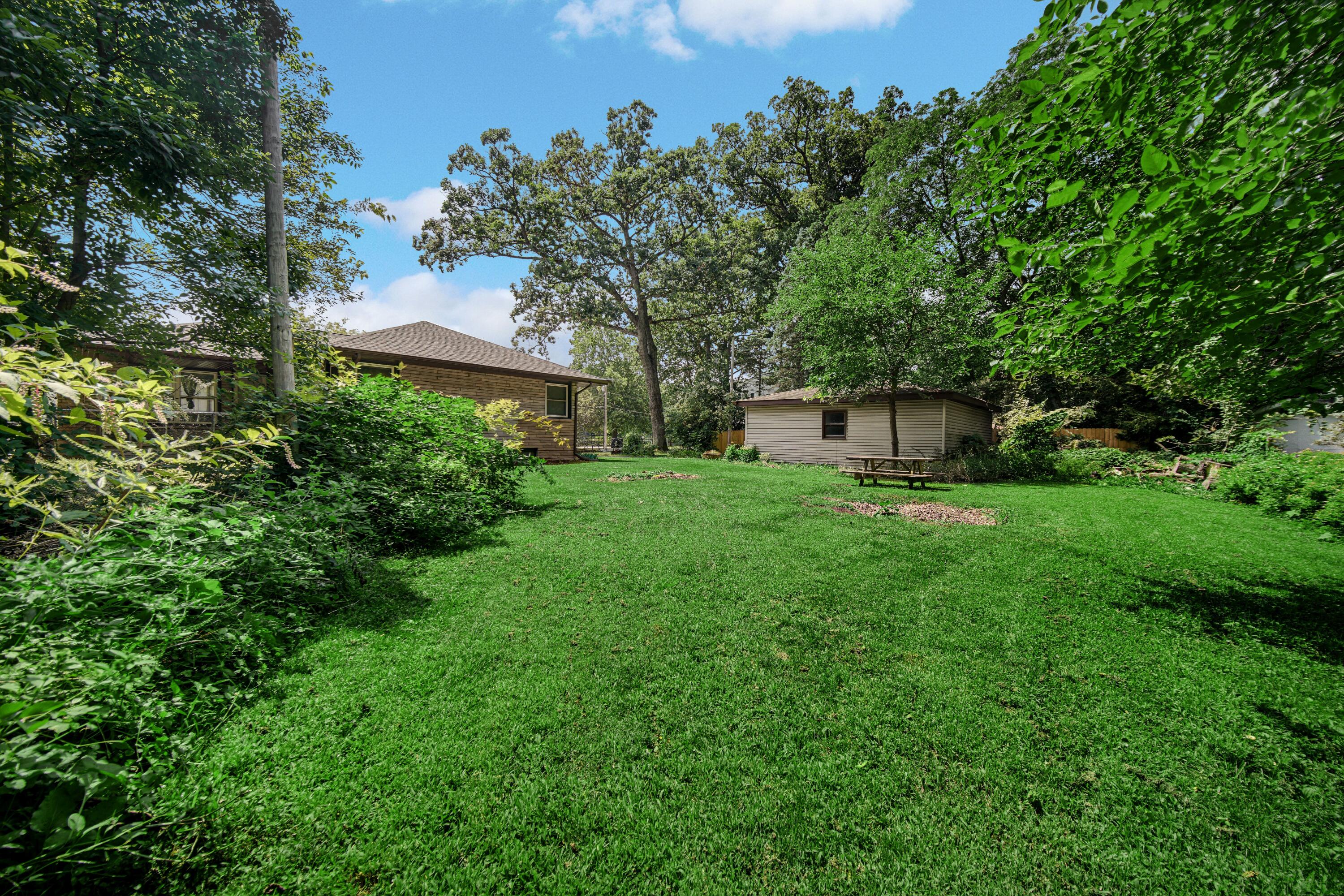 2375 Indian Boundary Road Chesterton, IN 46304 - Photo 19 of 22 3000x2000