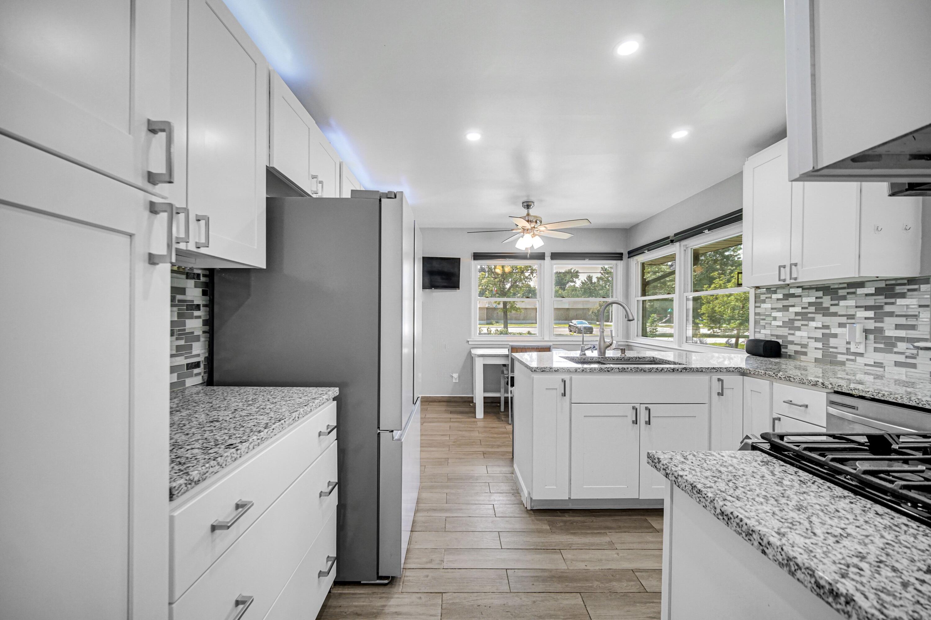 2375 Indian Boundary Road Chesterton, IN 46304 - Photo 6 of 22 3000x2000