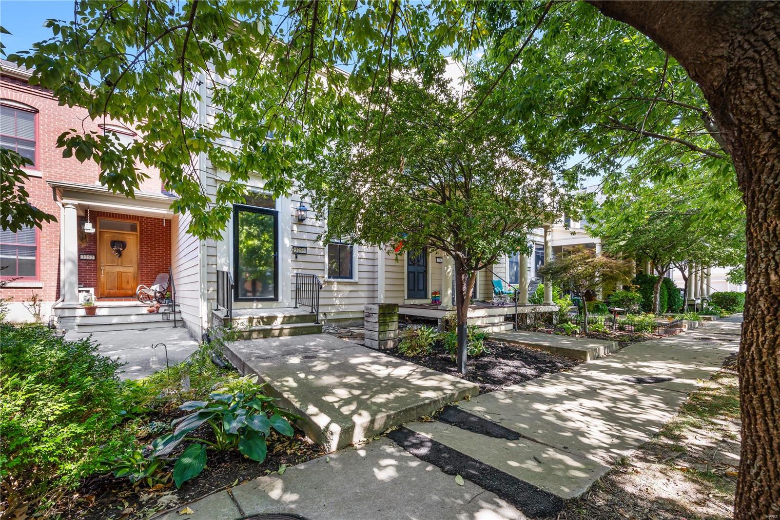 3256 Domain Street St. Charles, MO 63301 - Photo 1 of 38