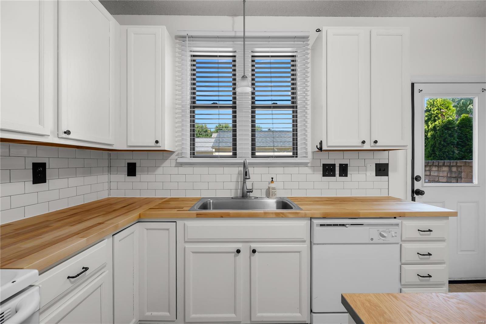 3256 Domain Street St. Charles, MO 63301 - Photo 18 of 38