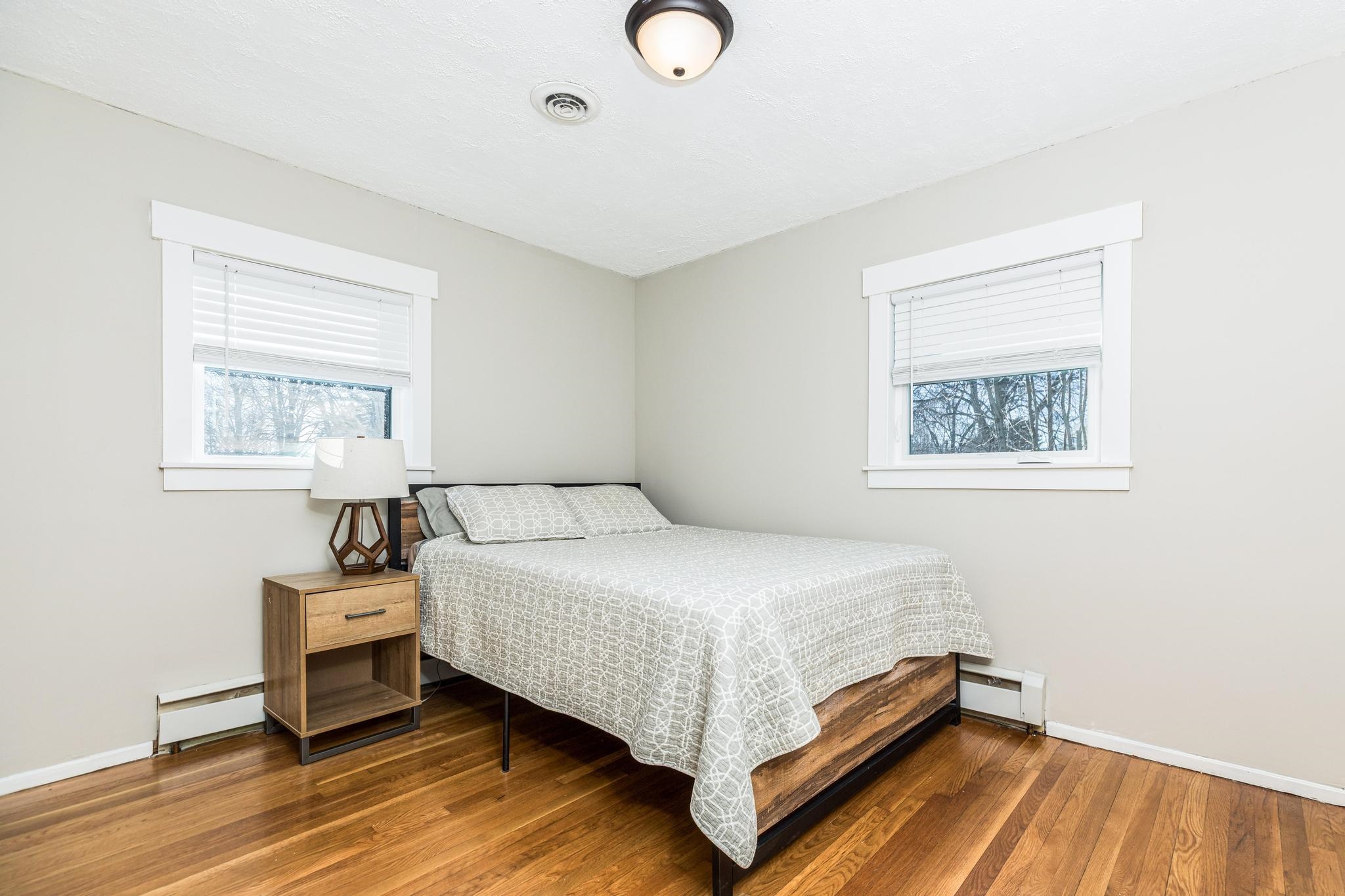 245 Ocean Road Portsmouth, NH 03801 - Photo 19 of 31