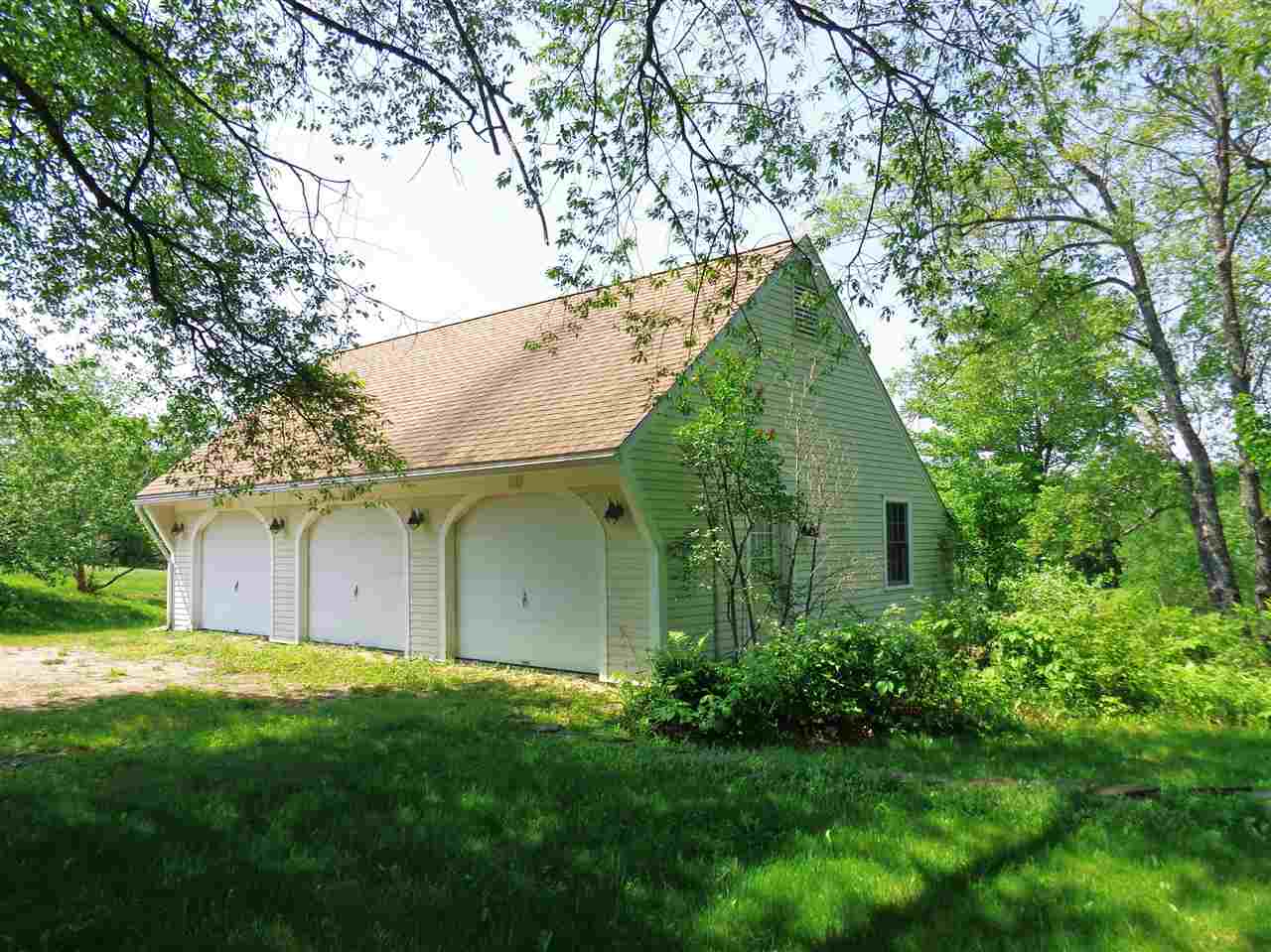 462 Eastern District Road Danbury, NH 03230 - Photo 4 of 40