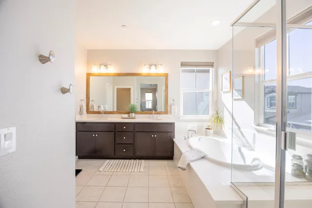 $824,900 | 93 East Ramsey Drive, Mountain House, CA 95391