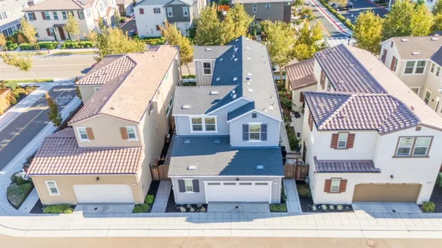 $824,900 | 93 East Ramsey Drive, Mountain House, CA 95391