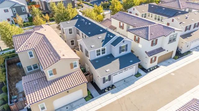 $824,900 | 93 East Ramsey Drive, Mountain House, CA 95391