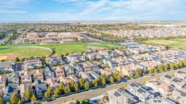 $824,900 | 93 East Ramsey Drive, Mountain House, CA 95391