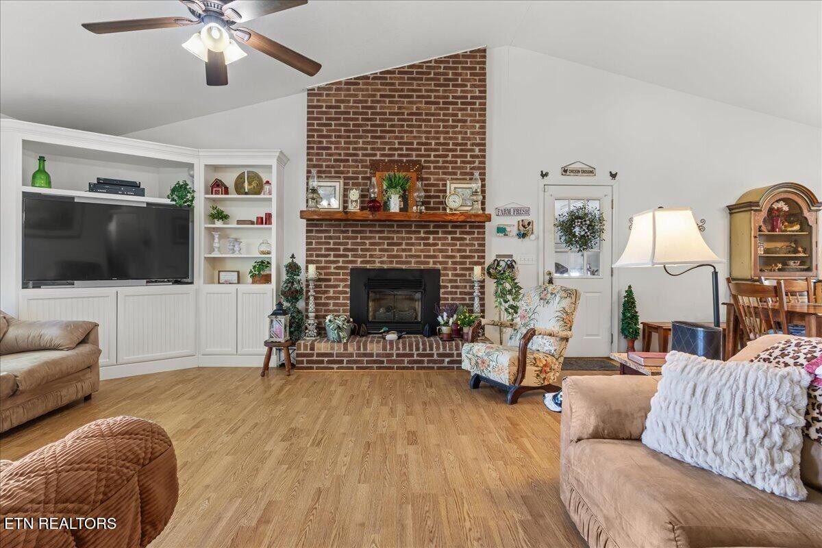 982 Wilson Station Road Madisonville, TN 37354 - Photo 5 of 46