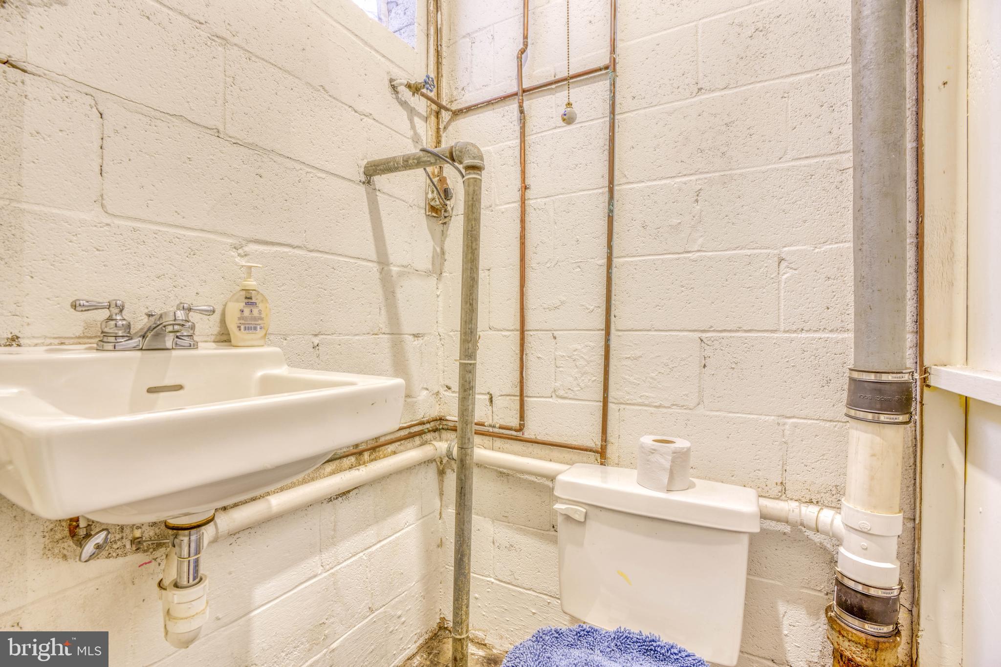 2108 Pitney Road Baltimore, MD 21234 - Photo 18 of 34 Gallery Image 18