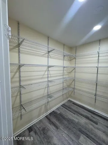 $2,075 | 136 Amberly Drive, Unit G, Manalapan, NJ 07726