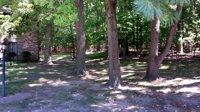 $2,075 | 136 Amberly Drive, Unit G, Manalapan, NJ 07726