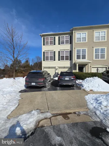 $599,500 | 9249 Alvyn Lake Circle, Bristow, VA 20136