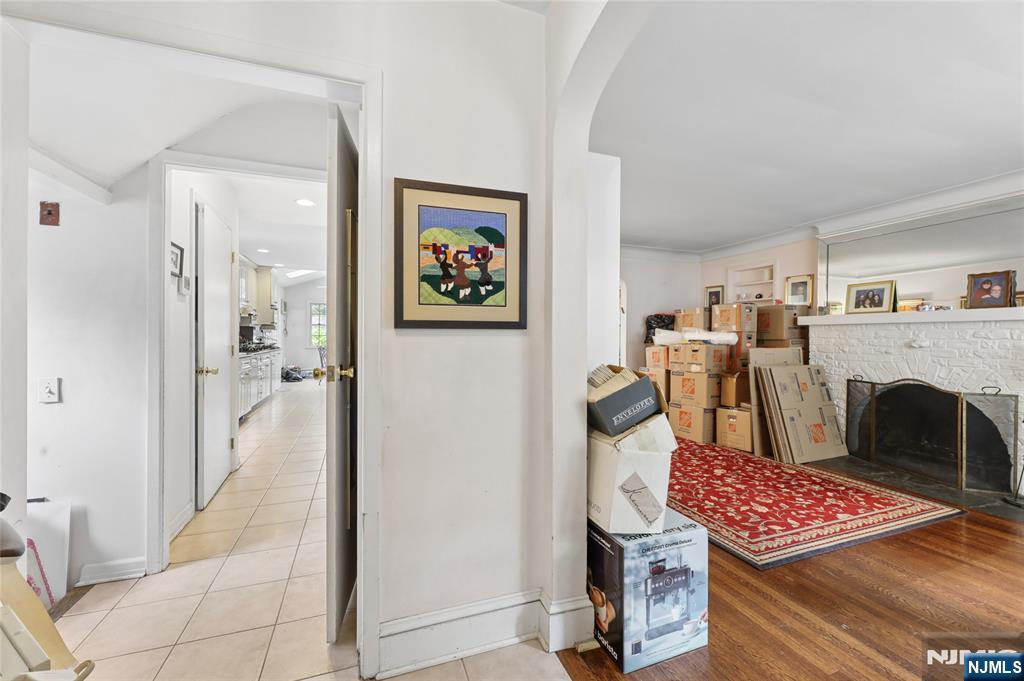 936 Red Road Teaneck, NJ 07666 - Photo 7 of 38